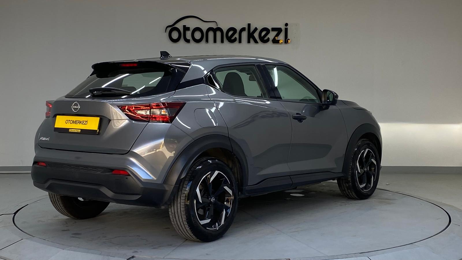 NISSAN JUKE 10